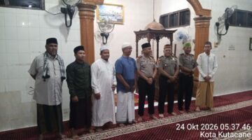 Perkuat Silaturahmi dan Kedekatan dengan Masyarakat, Kapolres Aceh Tenggara Diwakili Wakapolres Laksanakan Subuh Keliling di Masjid Al Muchlisin Pasbel